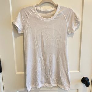 lululemon Swiftly Tech white Short Sleeve Shirt 2.0